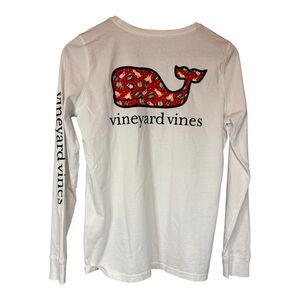 🐋🎨 Vineyard Vines White Long Sleeve with Patterned Red Whale Size M